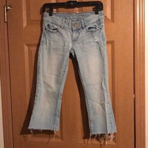 American Eagle jean capris